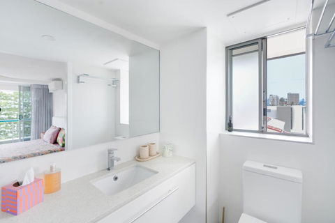 Rainbow Bay - 2BR Haven - Stays Accommodation 2