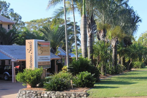Rainbow Sands Resort - Stays Accommodation 2