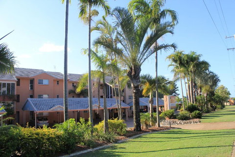 Rainbow Sands Resort - Stays Accommodation 1