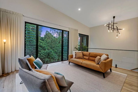 Rainforest Villa: Luxe Escape - Stayed 1