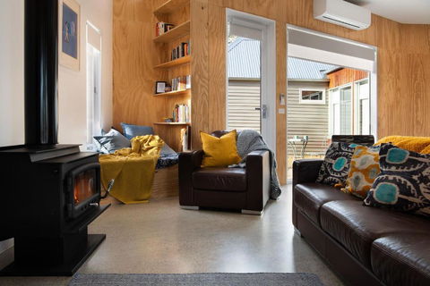 Readers Rest - Stayed 1