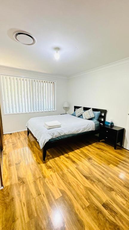 Quiet Family Townhouse In Wollongong CBD - Stays Accommodation 2