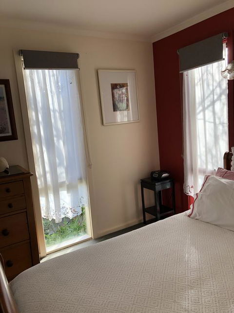At The Gallery - Stays Accommodation 2