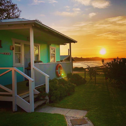 Aurora Beachfront Cottage - Stayed 3