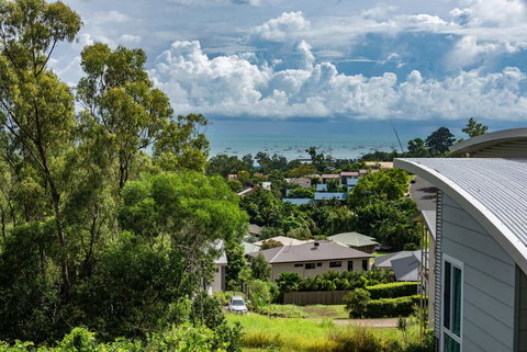 Austinmer - Cannonvale - Stayed 2