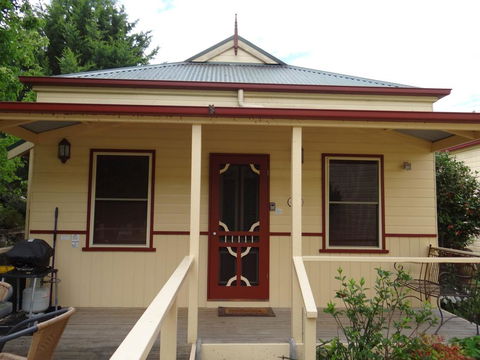 Autumn Affair Cottage 5 - Stayed 0