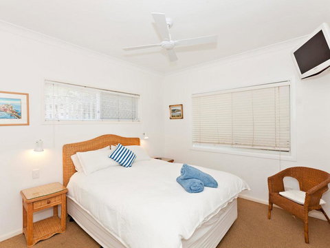 Avalon 2- Uninterrupted Views- Almost On The Beach! - Stays Accommodation 2