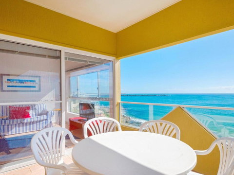 Avalon 4 - Right Across The Road From Convent Beach - Uninterrupted Views - Stayed 0
