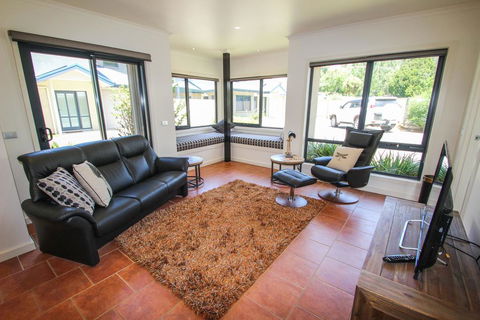 Avignon In Bright - Stayed 1