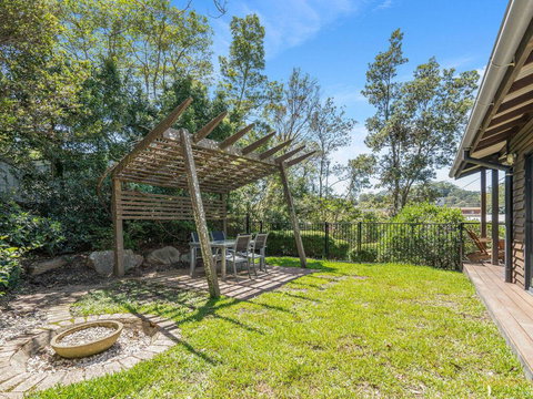 Avoca Beach Living - 84 Avoca Drive, Avoca Beach - Stayed 2
