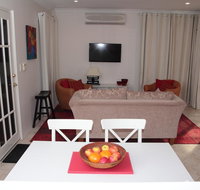 Azalea Villa - Close to the City of Perth - Stays Accommodation