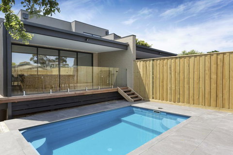 AZURE - ROSEBUD - Stayed 0