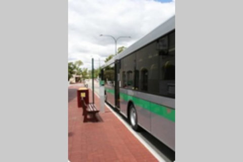 B7 Close To UWA, Swan River, Cafes And The New Children's Hospital - Stayed 3