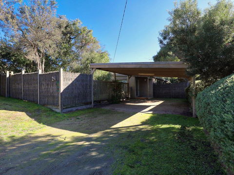 Back Beach Hideaway - Stays Accommodation 0