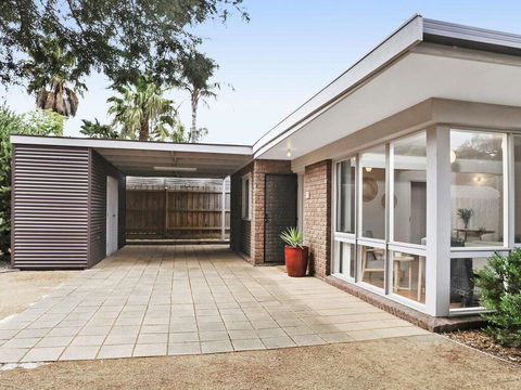 Backyard Bliss - Stays Accommodation 0