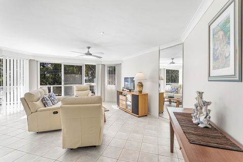 Bagnall Beach Apartments Unit 5-153 Government Rd - Stays Accommodation 1