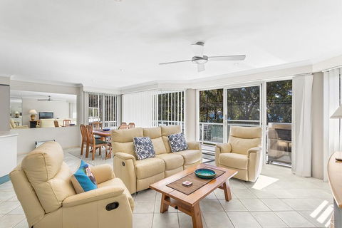 Bagnall Beach Apartments Unit 5-153 Government Rd - Stays Accommodation 0