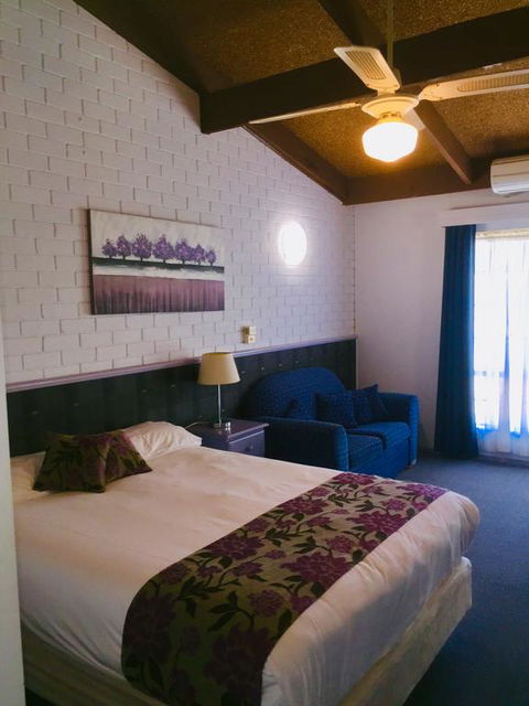 Bakery Park Motor Inn - Stayed 3