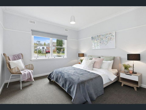 BALLARAT CLOSE 2 CBD + HOSPITAL+3BR HOME+NETFLIX + WiFi + Gift - Stays Accommodation 2