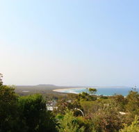 Barefoot 32 Skyline Crescent Crescent Head - Stays Accommodation