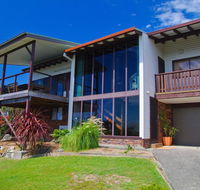 Barrels Beach House 28 Dulconghi Street - Stays Accommodation