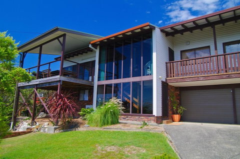 Barrels Beach House, 28 Dulconghi Street - Stayed 0