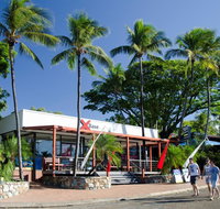 Base Airlie Beach