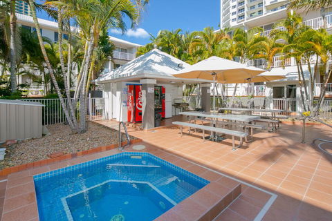 Bay Lodge Apartments - Stayed 2