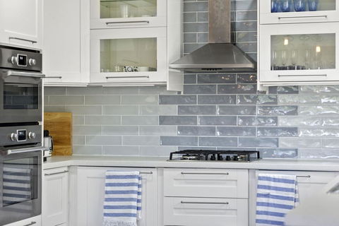 BAYSHORE - DROMANA - Stayed 3