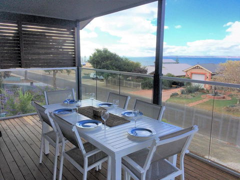 Bayview Beach House Apartment No 2 - Stayed 0
