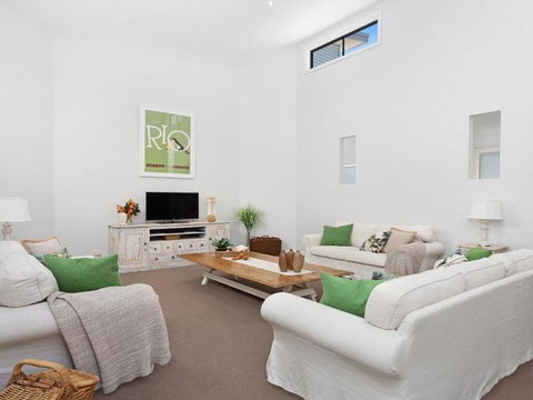 Beach 'Shac' On Parkway - Stayed 1