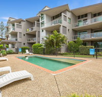 BEACH BLISS LUXURIOUS APARTMENT with POOL - Stayed