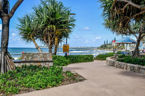 Beach Home In Golden Triangle - Stayed 2