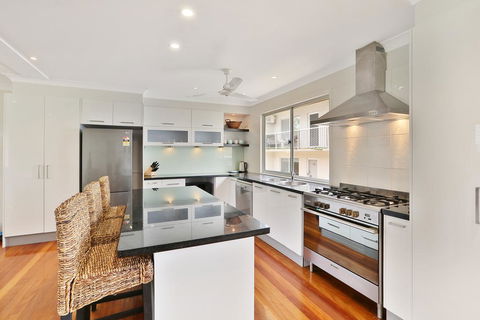 Beach Home In Golden Triangle - Stayed 3