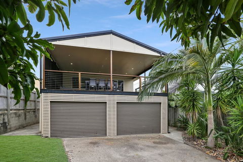 Beach Home In Golden Triangle - Stayed 1