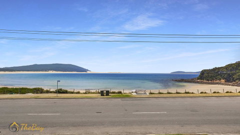 Beach House 72A Marine Drive - Fingal Bay - Stayed 1