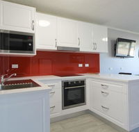 Beachfront 4 25 Willow Street - Stays Accommodation
