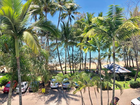 Beachfront Apartment- Paringa - Stayed 2