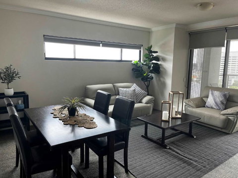 Republic Apartment - Stayed 2