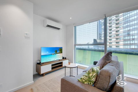 REST COLLECTION Apartments On Collins Docklands - Stays Accommodation 0
