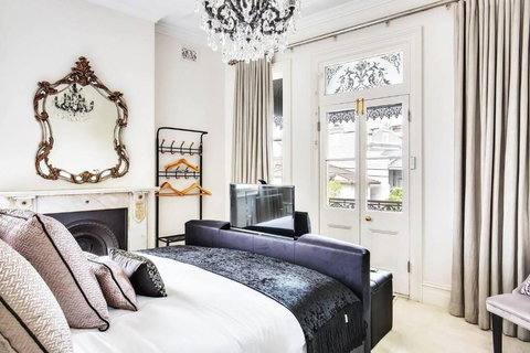 Refined Paddington Corner Terrace With Parking - Stayed 2