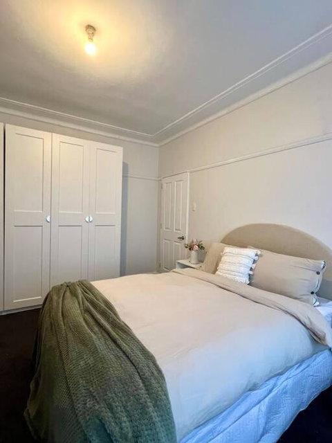 Renovated 3 Bedroom House - Stayed 1