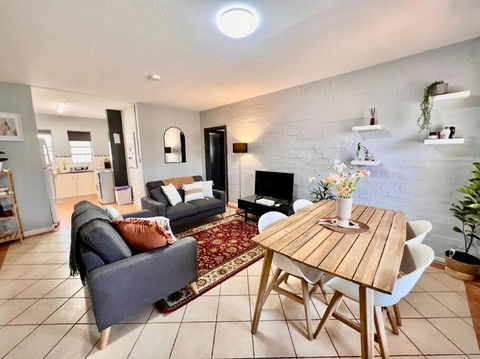 Renovated Corporate Apartment - Stayed 1