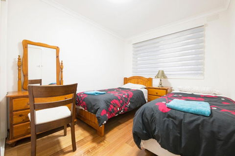 Rent Melbourne - Stays Accommodation 2