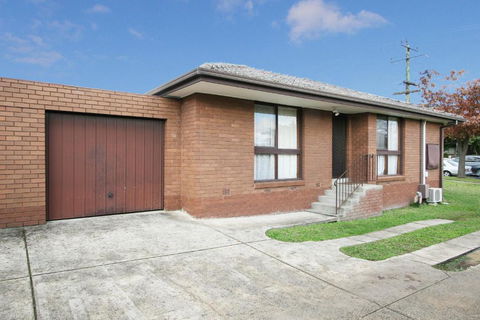 Rent Melbourne - Stays Accommodation 1