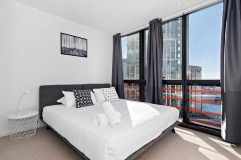 Resort-style Docklands Riverview Stay With Parking - Stays Accommodation 1