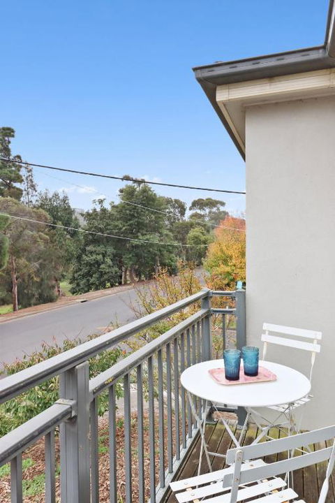 Retreat On Gairloch I Geelong River Hideaway - Stayed 2