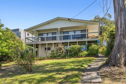 Retro Retreat - Stayed 1