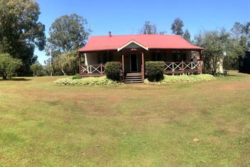 River Cottage Retreat Jalbarragup with Stays Accommodation