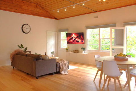 River Lea Cottage - Stayed 1